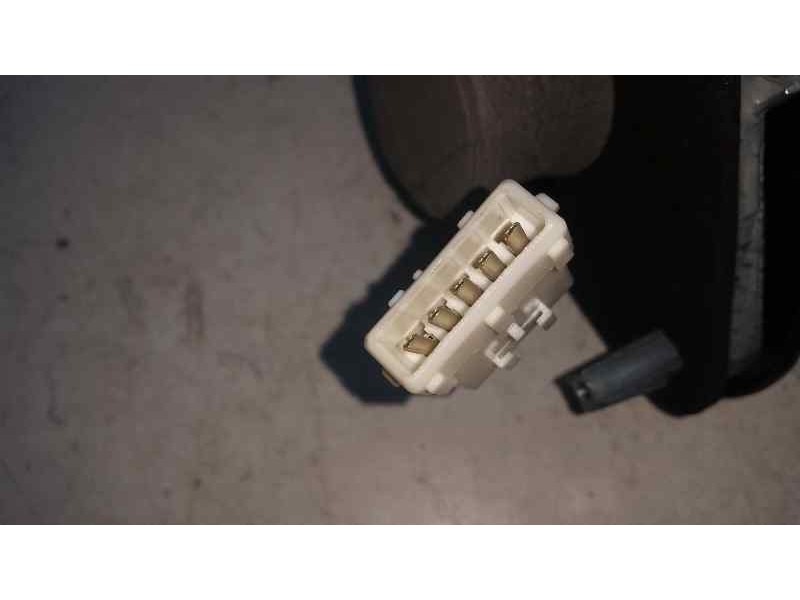 Recambio de retrovisor izquierdo para citroën berlingo referencia OEM IAM 1050717024 5 PINS ELECTRICO