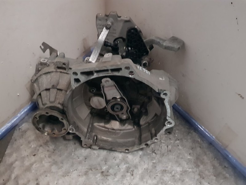 Recambio de caja cambios para volkswagen golf vi (5k1) advance referencia OEM IAM LLL 19118 5VELOCIDADES