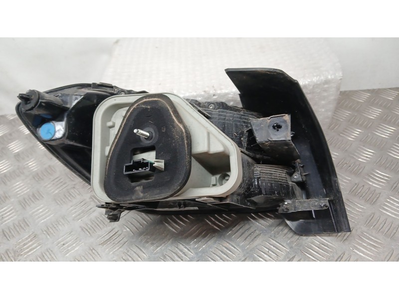 Recambio de piloto trasero derecho para peugeot 208 ii (ub_, up_, uw_, uj_) 1.5 bluehdi 100 referencia OEM IAM 9823216580 VALEO 