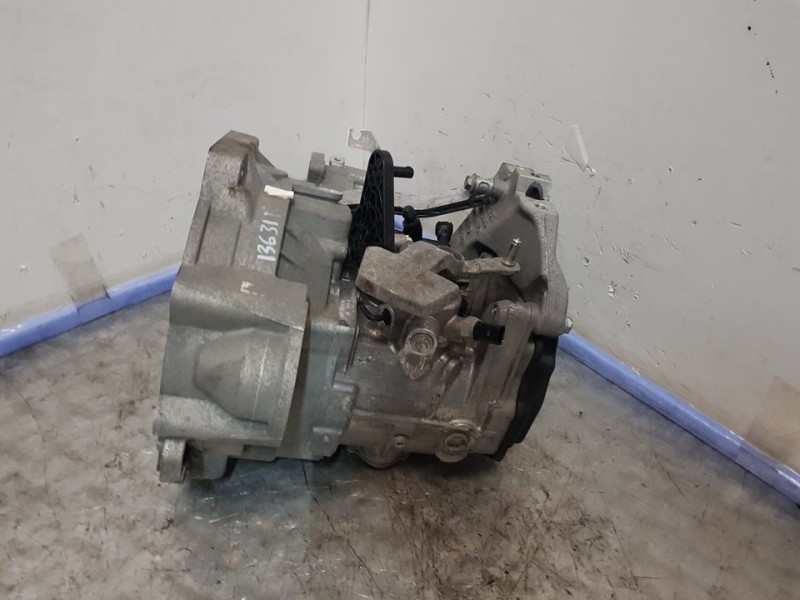 Recambio de caja cambios para volkswagen golf vi (5k1) advance referencia OEM IAM LLL 19118 5VELOCIDADES