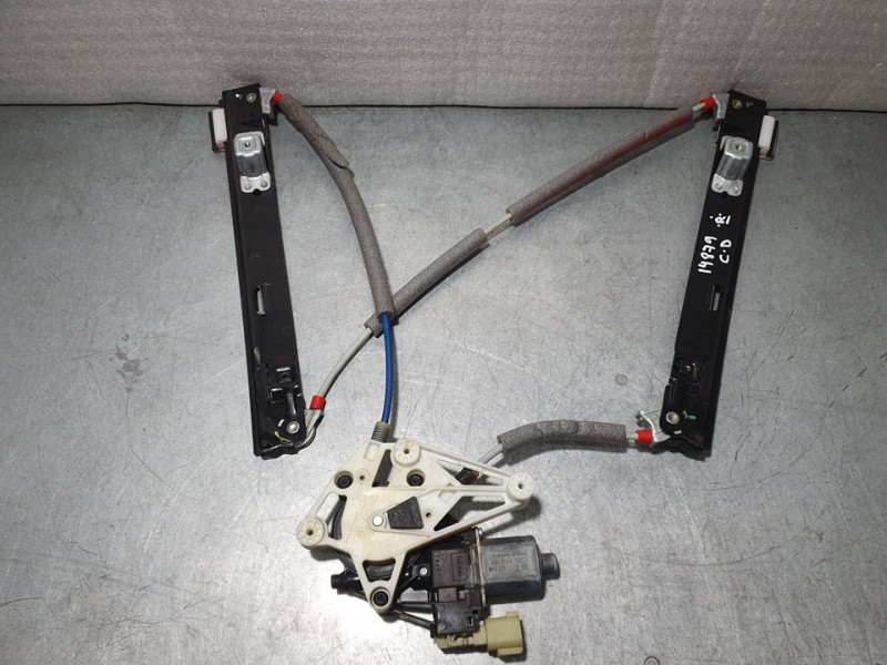 Recambio de elevalunas trasero derecho para ford b-max trend referencia OEM IAM AV11R27000  ELECTRICO 6 PINES