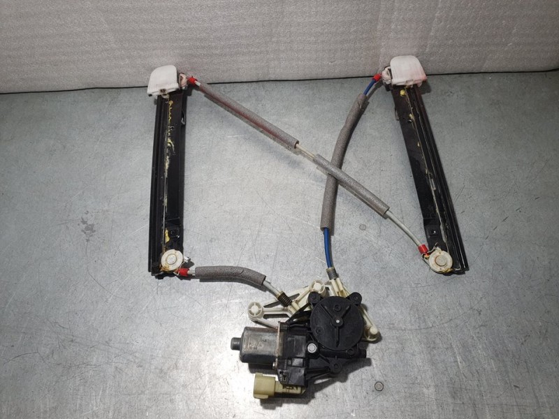 Recambio de elevalunas trasero derecho para ford b-max trend referencia OEM IAM AV11R27000  ELECTRICO 6 PINES