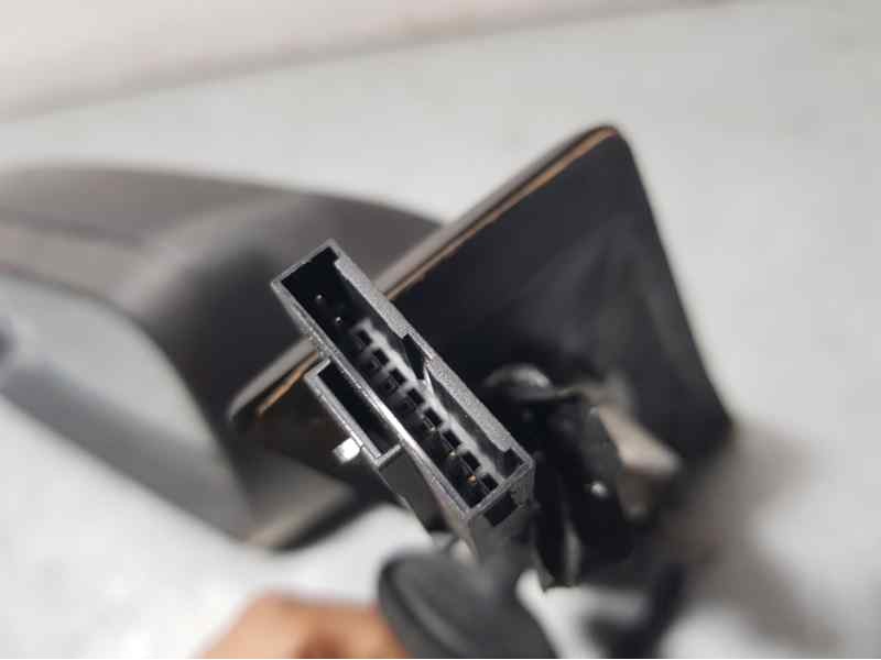 Recambio de retrovisor izquierdo para opel zafira b cosmo referencia OEM IAM 13131969  ELECTRICO TOCADO