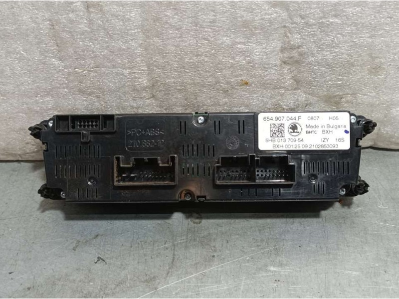 Recambio de mando climatizador para skoda kamiq (nw4) active referencia OEM IAM 654907044F 5HB01370954 