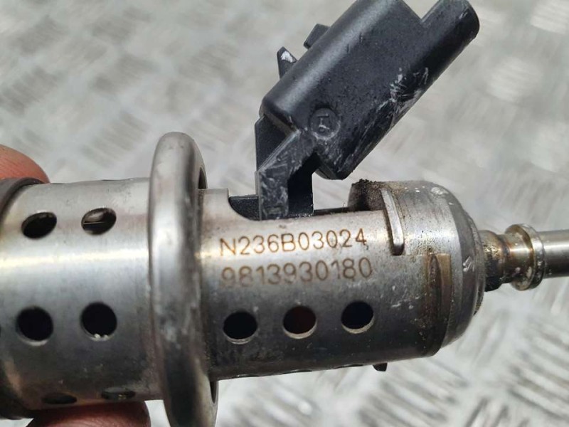 Recambio de inyector adblue para citroën c3 feel referencia OEM IAM 9813930180 N236B03024 