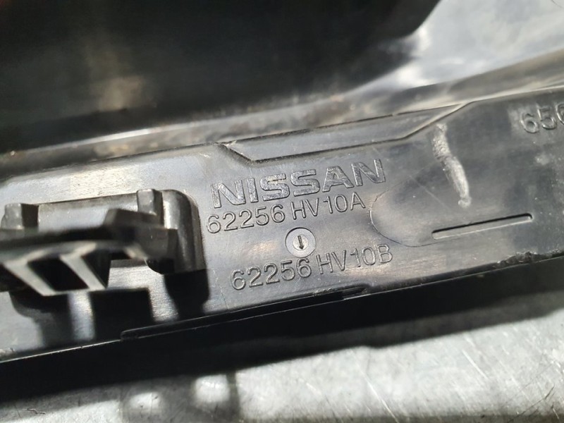 Recambio de rejilla derecha paragolpes para nissan qashqai (j11) acenta referencia OEM IAM 62256HV10A 62256HV10B 