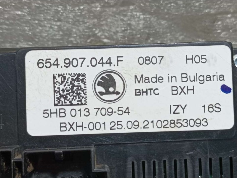 Recambio de mando climatizador para skoda kamiq (nw4) active referencia OEM IAM 654907044F 5HB01370954 