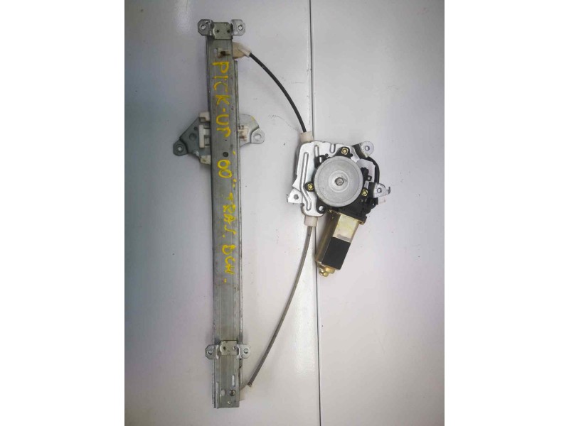 Recambio de elevalunas trasero derecho para nissan navara pick-up (d40m) referencia OEM IAM 827302S721 2 PINS 