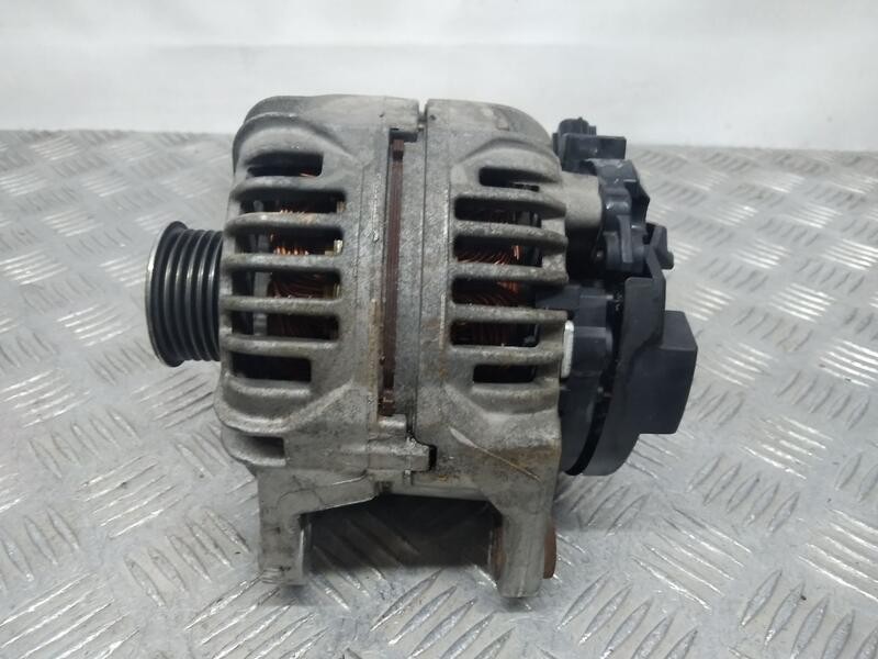 Recambio de alternador para ford mondeo berlina (gd) ghia referencia OEM IAM 98bb10300 bosch 0124415006