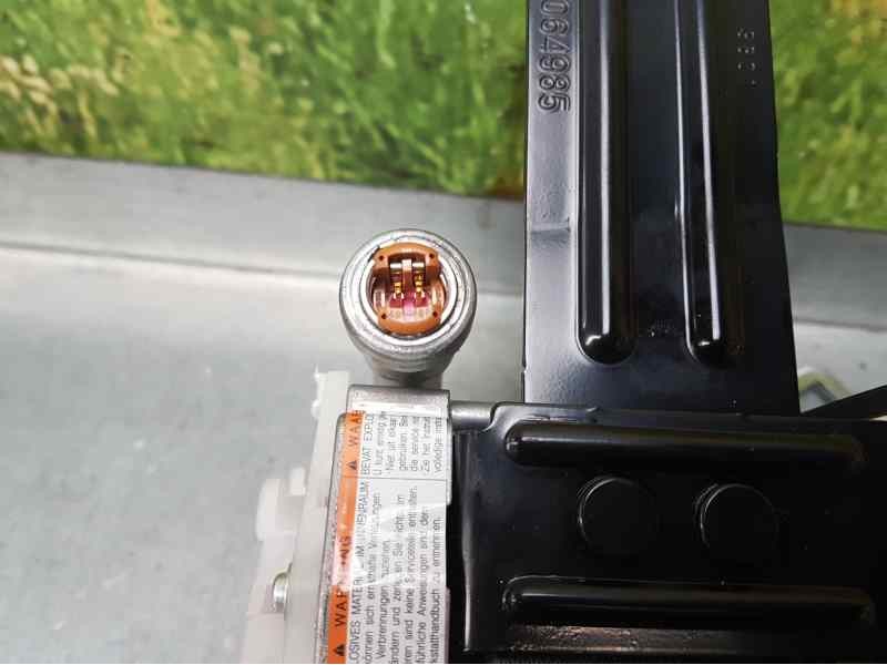 Recambio de pretensor airbag derecho para honda insight (ze2) básico referencia OEM IAM TKAH3EJ532  