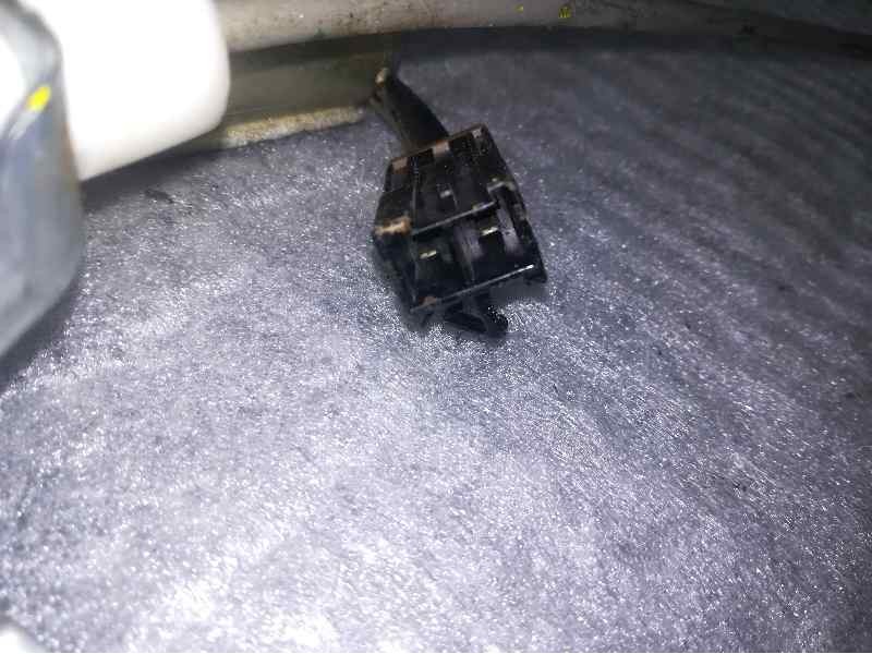 Recambio de elevalunas trasero izquierdo para nissan navara pick-up (d40m) referencia OEM IAM MMR52182 2 PINS ELECTRICO