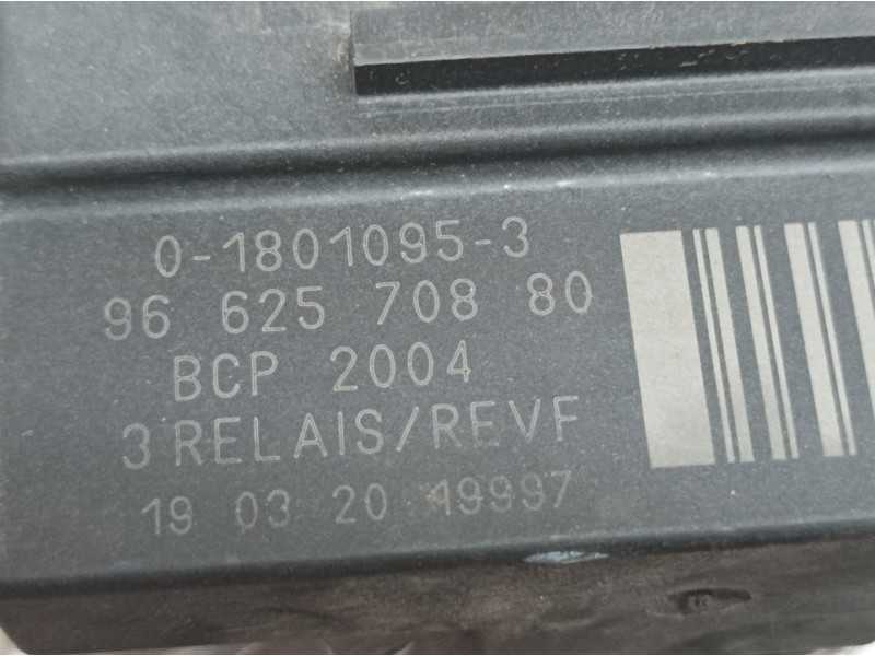 Recambio de caja precalentamiento para peugeot 508 active referencia OEM IAM 9662570880 018010953 