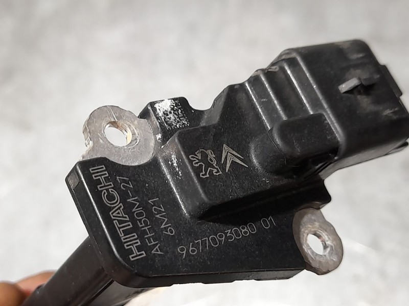 Recambio de caudalimetro para citroën c4 cactus onetone referencia OEM IAM 9677093080 AFH50M27 HITACHI