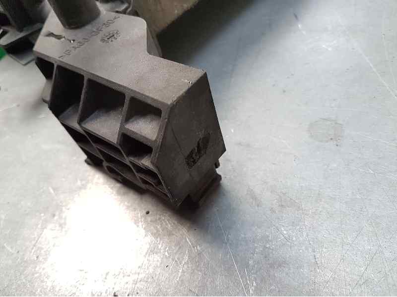 Recambio de radiador agua para peugeot bipper básico referencia OEM IAM 51780666 L8071004 BEHR-PATAS ROTAS