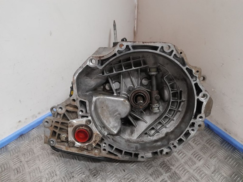 Recambio de caja cambios para chevrolet aveo ls referencia OEM IAM 96957177  5VELOCIDADES