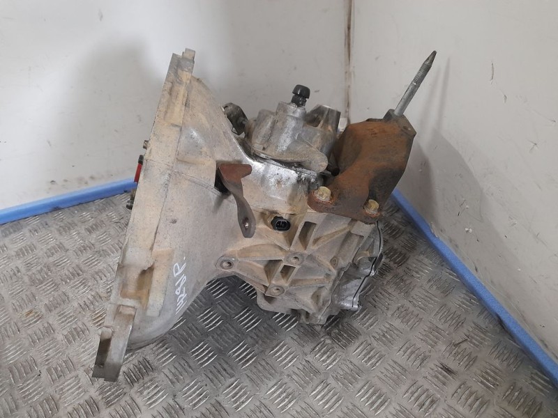 Recambio de caja cambios para chevrolet aveo ls referencia OEM IAM 96957177  5VELOCIDADES