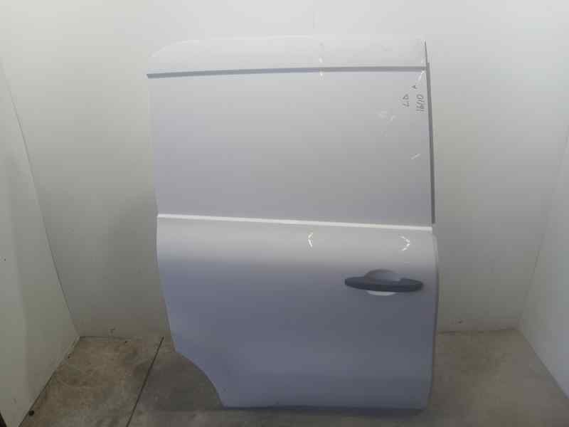 Recambio de puerta lateral corredera derecha para nissan towstar acenta referencia OEM IAM 8210000Q2G  