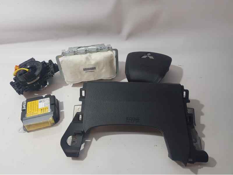 Recambio de kit airbag para mitsubishi outlander (gf0) phev kaiteki+ 4wd referencia OEM IAM   CON AIRBAG RODILLAS