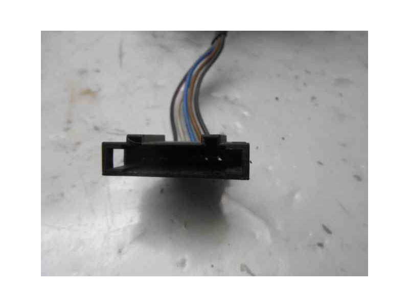 Recambio de retrovisor derecho para volkswagen vento (1h2) gl referencia OEM IAM   ELECTRICO