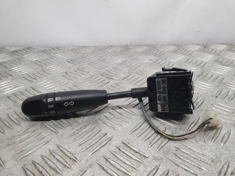 Recambio de mando intermitentes para chevrolet aveo ls referencia OEM IAM 96540683 5203211000 