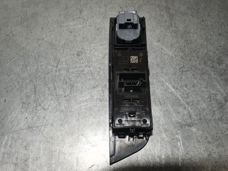 Recambio de mando elevalunas delantero izquierdo para skoda kamiq (nw4) active referencia OEM IAM 5G0959857D 1013033904S 