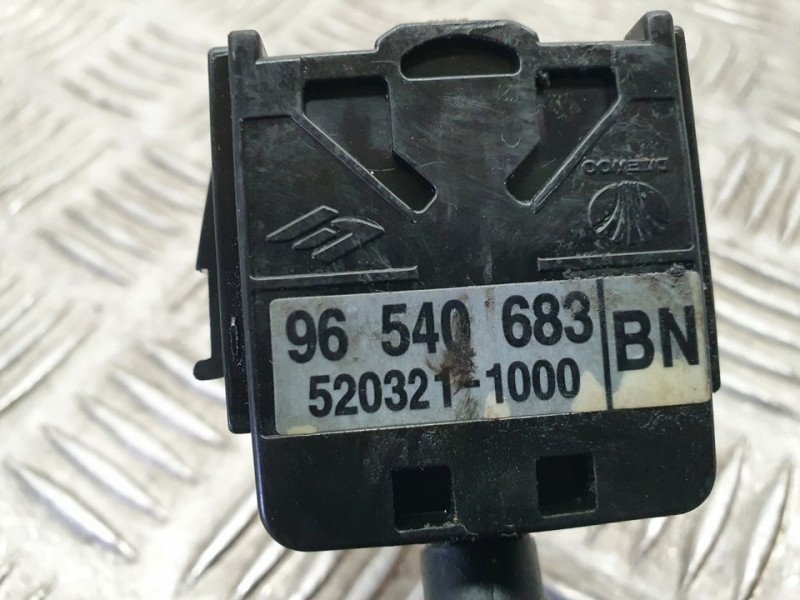 Recambio de mando intermitentes para chevrolet aveo ls referencia OEM IAM 96540683 5203211000 