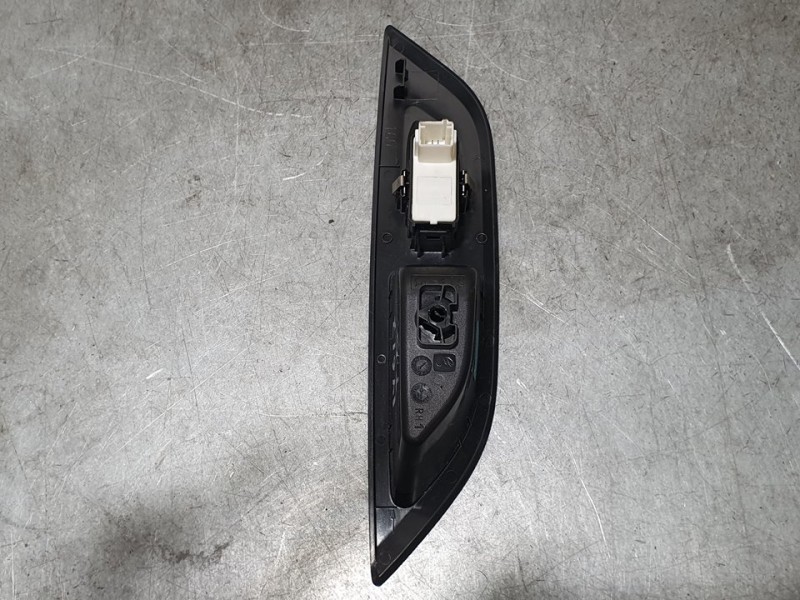 Recambio de mando elevalunas trasero derecho para peugeot 2008 (p1) active referencia OEM IAM 98044803ZD  