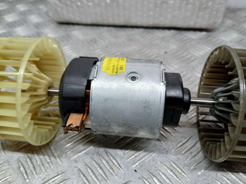 Recambio de motor calefaccion para universal accesorio - referencia OEM IAM 8161930042 MAN ORIGINAL MOTOR DE SOPLADO A/C PARA VO