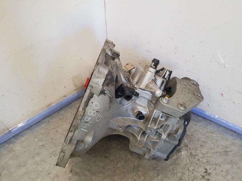 Recambio de caja cambios para opel corsa d catch me referencia OEM IAM 5700039 A10045241S9W374 5VELOCIDADES