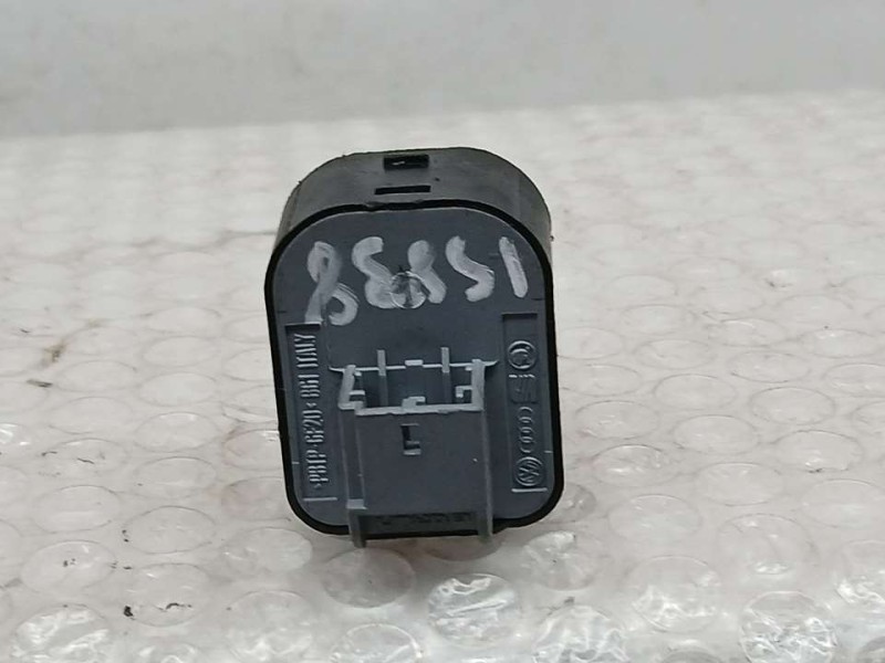 Recambio de mando retrovisor para audi a3 sportback (8va) ambiente referencia OEM IAM 8V0959565C  