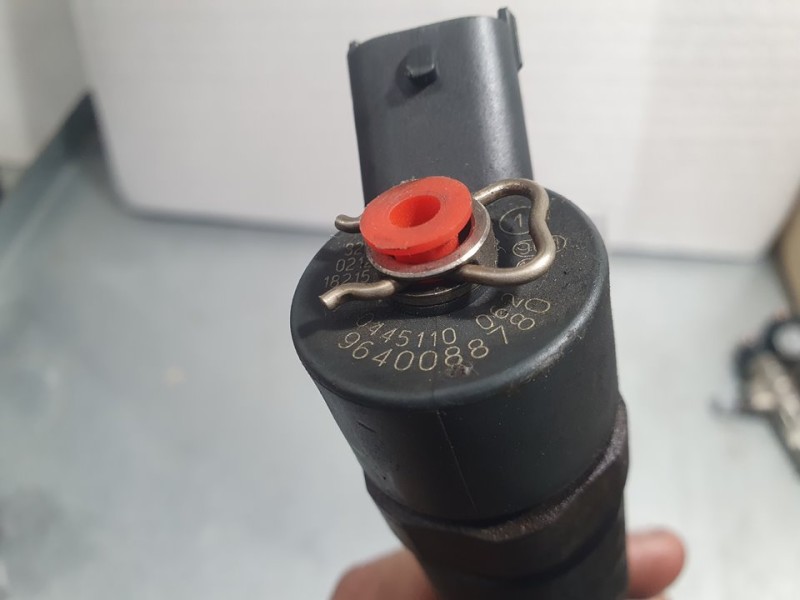 Recambio de inyector para peugeot 307 (s1) 2.0 hdi cat referencia OEM IAM 9640088780 0445110062 BOSCH