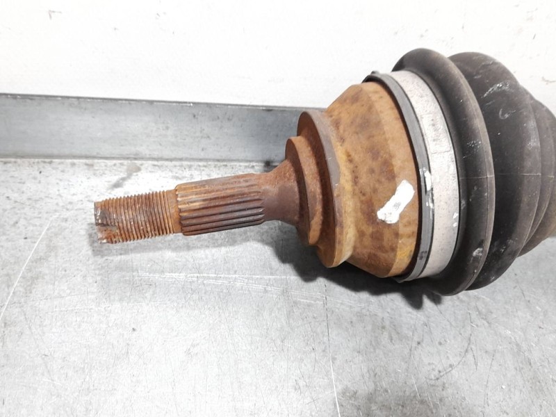 Recambio de transmision delantera izquierda para citroën c4 cactus onetone referencia OEM IAM 9677477080  