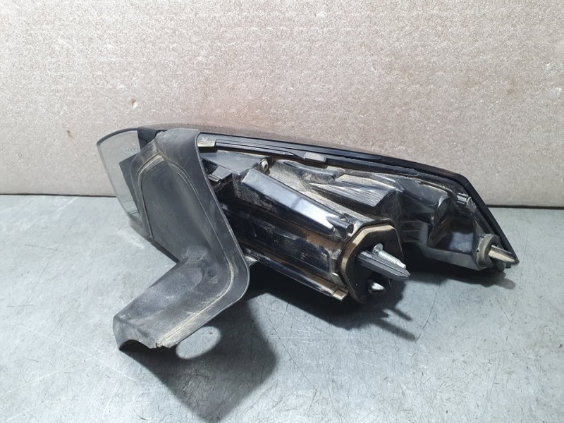 Recambio de piloto trasero izquierdo para peugeot 2008 (p1) active referencia OEM IAM FR2695010201  EXTERIOR