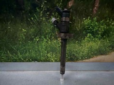 INYECTOR 445110297 BOSCH