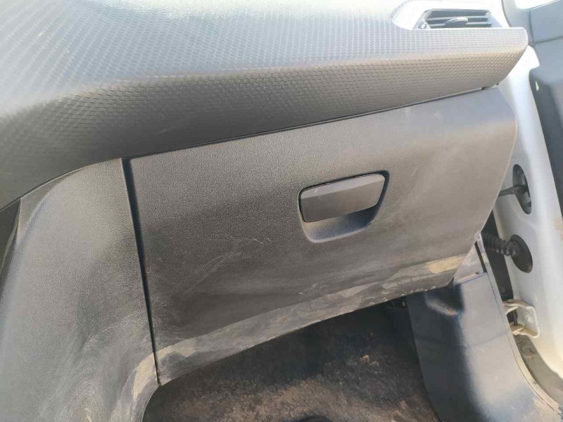 Recambio de guantera para peugeot 208 tech edition blue hdi referencia OEM IAM 96728471MA  