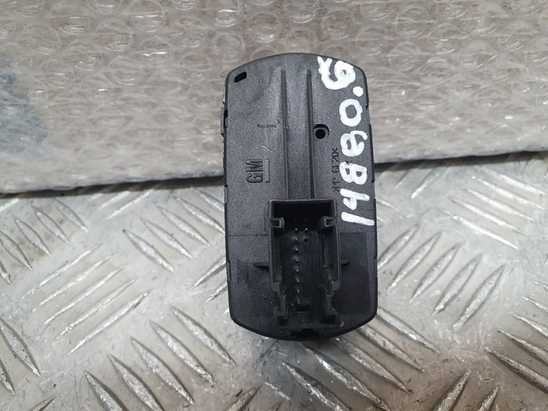 Recambio de mando elevalunas delantero izquierdo para opel corsa d catch me referencia OEM IAM 13258521 315625731 
