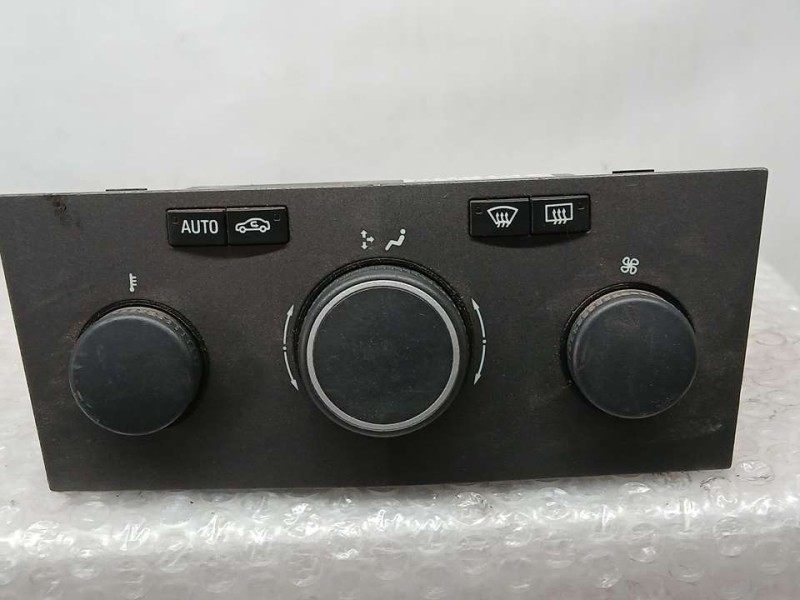 Recambio de mando climatizador para opel zafira b cosmo referencia OEM IAM 13168100 901512570000 