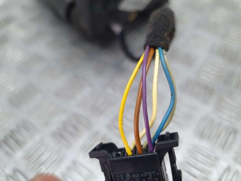 Recambio de retrovisor derecho para seat toledo (kg3) style referencia OEM IAM 5JB857408K  ELECTRICO 6 CABLES