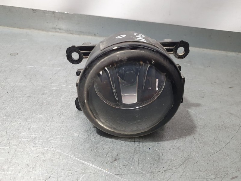 Recambio de faro antiniebla derecho para renault megane iii berlina 5 p dynamique referencia OEM IAM 8200074008 89202503 VALEO
