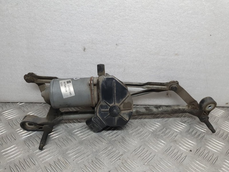 Recambio de motor limpia delantero para opel corsa d catch me referencia OEM IAM 13182340 367546129 