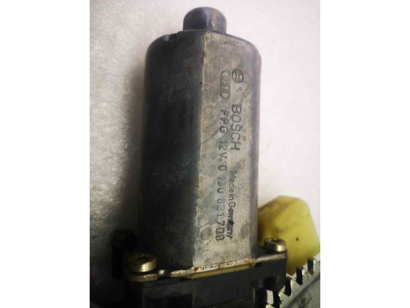 Recambio de elevalunas delantero izquierdo para mercedes-benz clase c (w202) berlina referencia OEM IAM 0130821708 0130821708 6 