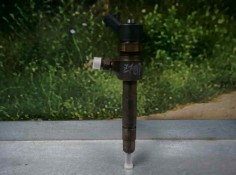 INYECTOR 445110165 BOSCH