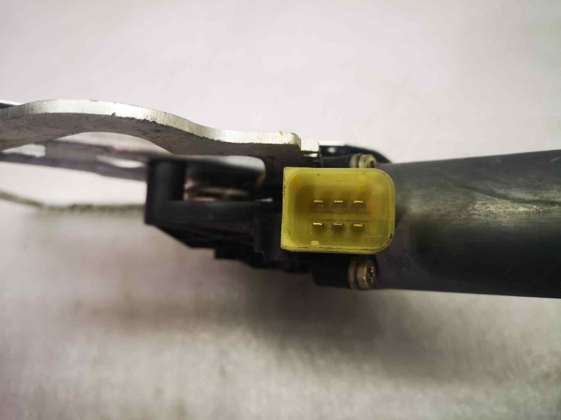 Recambio de elevalunas delantero izquierdo para mercedes-benz clase c (w202) berlina referencia OEM IAM 0130821708 0130821708 6 