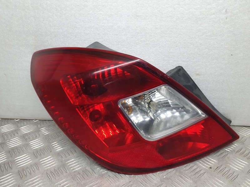 Recambio de piloto trasero izquierdo para opel corsa d catch me referencia OEM IAM 13269050 89318811 VALEO