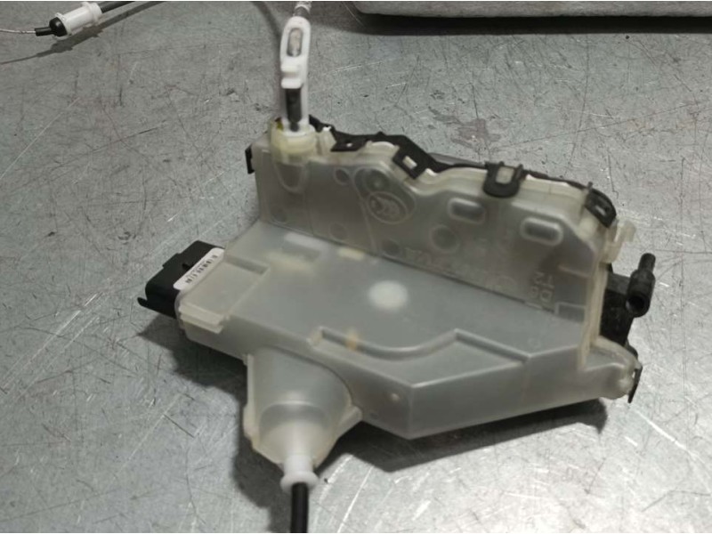 Recambio de cerradura puerta delantera derecha para citroën c3 aircross feel referencia OEM IAM 266779 16943712 ELECTRICA