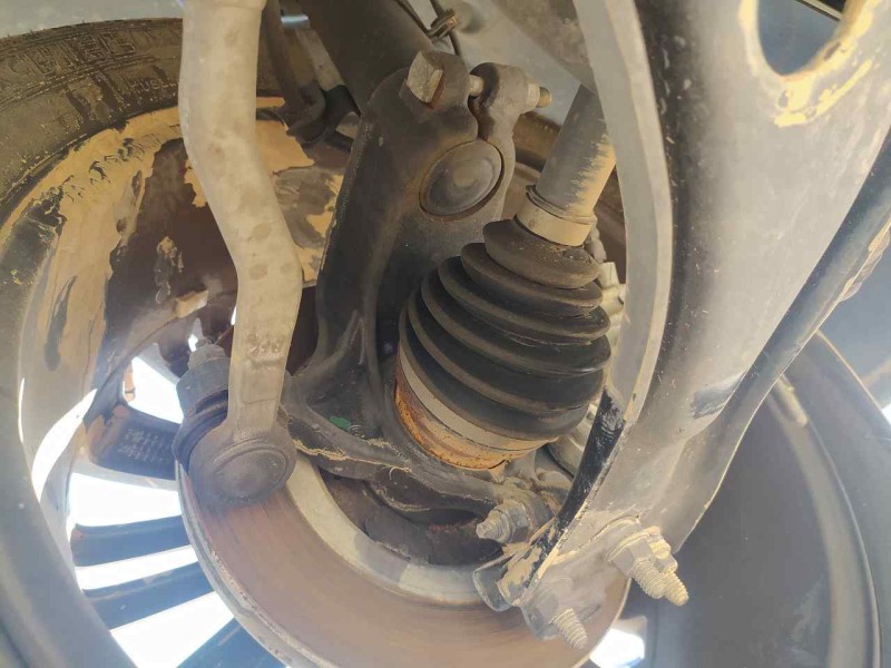 Recambio de mangueta delantera izquierda para peugeot 208 tech edition blue hdi referencia OEM IAM 1607557480  