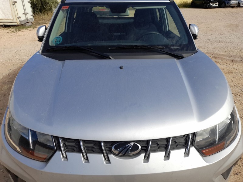 Recambio de capot para mahindra kuv 100 nxt 1.2 vvt referencia OEM IAM   