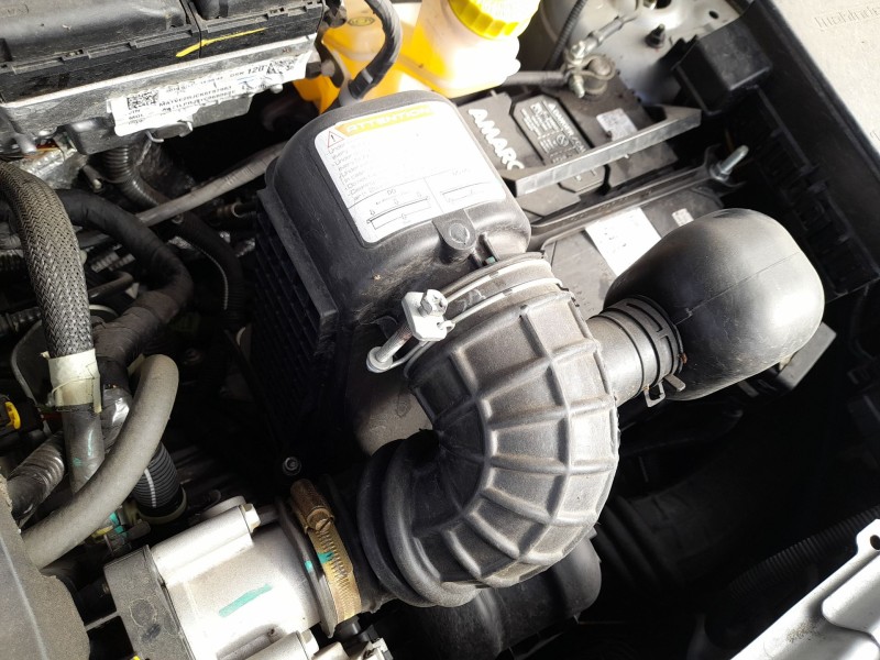 Recambio de carcasa filtro aire para mahindra kuv 100 nxt 1.2 vvt referencia OEM IAM   