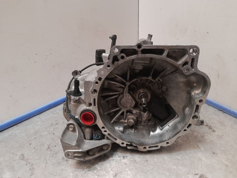 Recambio de caja cambios para mazda 2 lim. (de) 1.3 style (5-ptas.) referencia OEM IAM NVE85500 8TH0711381 5VELOCIDADES