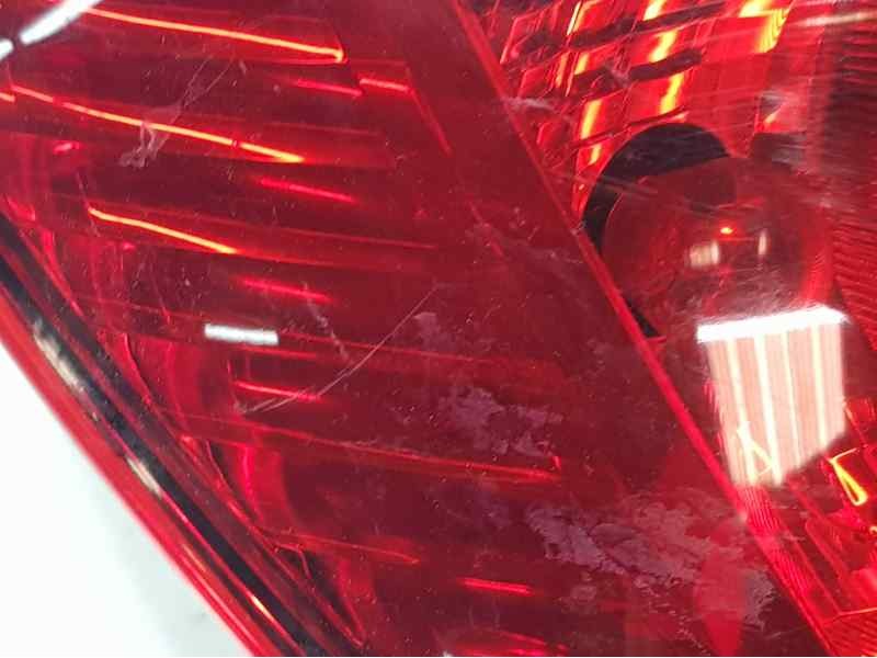 Recambio de piloto trasero izquierdo para opel corsa d selective referencia OEM IAM 13269050 89318811 VALEO ROZADO